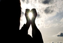 网名中的情感密码如何为伤感的女生起一个有文化的网名