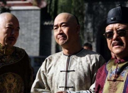 侯起名字里面加个葛字