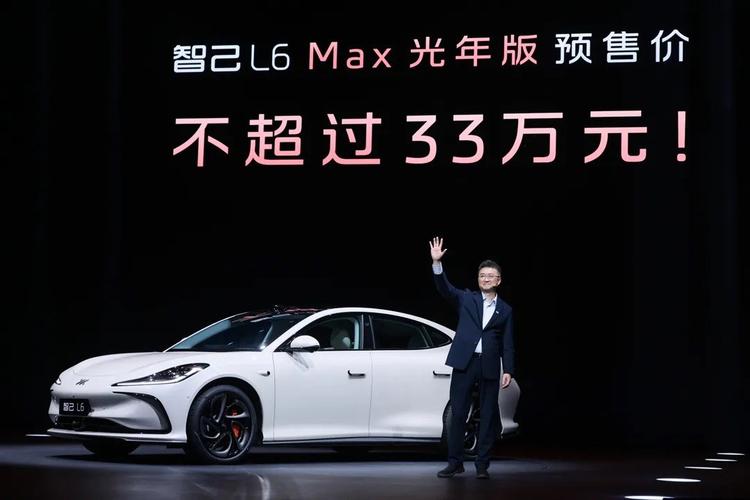 亚洲足球巨星身价风云久保健英领跑，孙兴慜的身价变迁