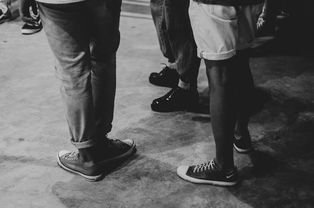 男子因女生内裤掉头上气到报警,引发社会关注