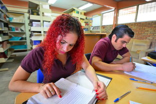 医院回应台风天医务人员被坠物砸伤