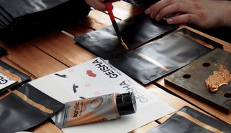 月华映饼香，中国传统月饼包装艺术的现代诠释