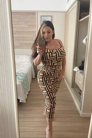 贝尼多姆酒店接待员被摄像头拍到“偷妈妈内衣”