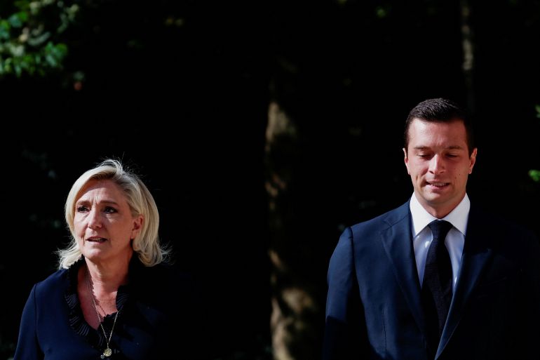 马克龙在法国总理会谈期间会见了马琳·勒庞