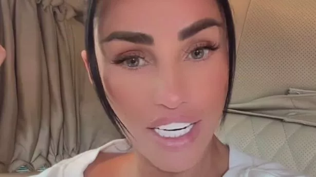 凯蒂·普赖斯逃庭后出现在土耳其的整容诊所