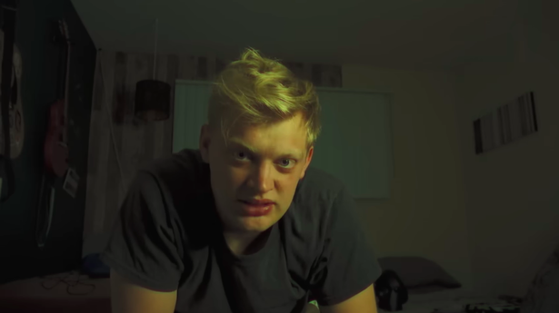 TikTok一直在谈论一部“惊人的”、“凄凉的”低成本恐怖片——而且是免费观看的