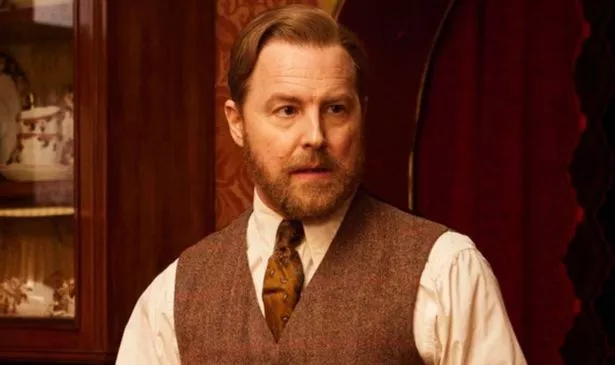 《齐格弗里德·法农》主演暗示爱情问题