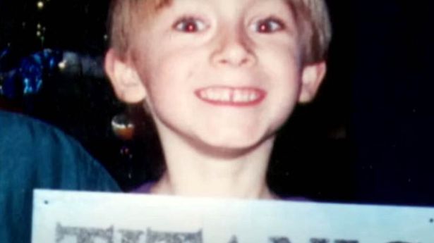 一个男孩声称他“死在泰坦尼克号上”,是一名建筑师,但人们发现了一个关键的缺失细节