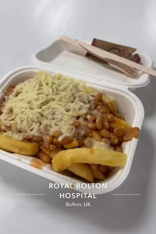 一名男子花了1万英镑在英国医院的食堂吃饭,声称那里的食物比南多的好吃