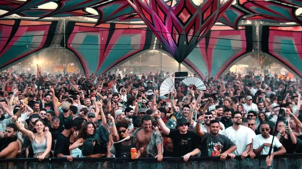 10月7日袭击受害者:“我想我宁愿跑死也不愿被绑架”