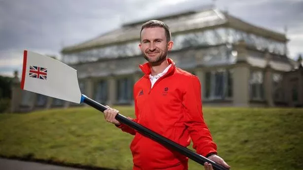 天地立人,探索顶天立地的哲学意蕴与人生启示 天地立人,探索顶天立地的哲学意蕴与人生启示