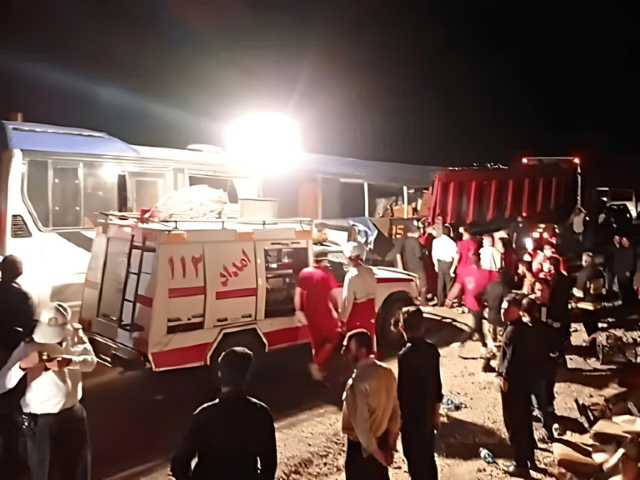 伊朗南部发生巴士撞车事故,3名巴基斯坦朝圣者死亡,48人受伤
