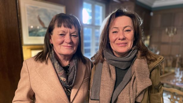 “我第一次见到我妹妹是在8岁,但直到《失散的家庭》我们才见了50年。”