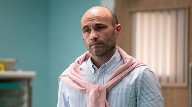 英国肥皂剧传奇人物泰迪·米切尔的真实计划“被证实”,《东区人》惹上麻烦