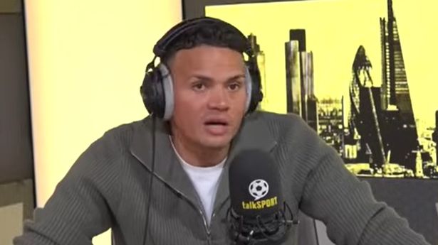 杰梅因·杰纳斯试图结束对BBC解雇的谈话——“关掉它”