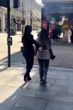 Chantelle Houghton发布了她与前夫Alex Reid的12岁女儿的罕见照片