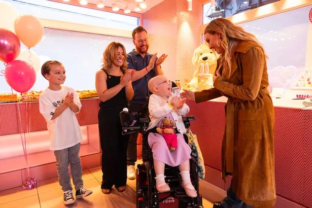 2024年的英国骄傲：ITV的观众们在佩里·爱德华兹惊喜鼓舞人心的弗洛里时流下了眼泪