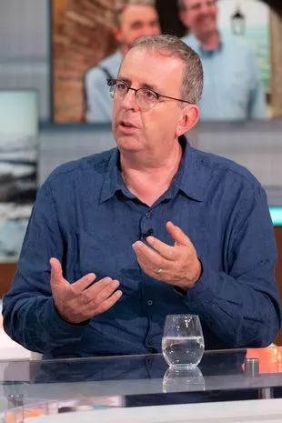 两名前BBC电台dj将签约《我是名人》，但其中一人称这位广播公司是“A ** *”。