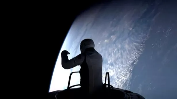 观看现场SpaceX北极星黎明号任务，四位亿万富翁将进行首次私人太空行走