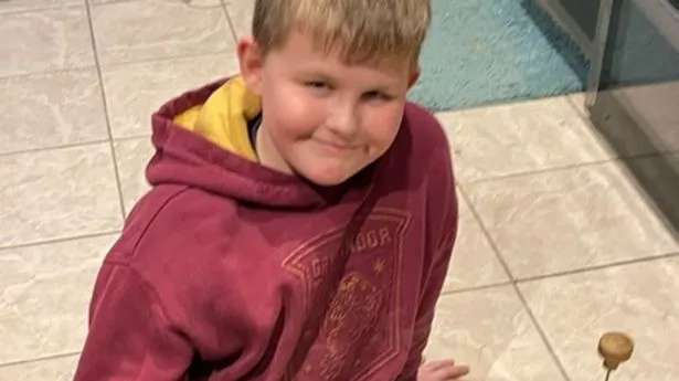 男孩，10岁，未经允许骑四轮摩托车被压死