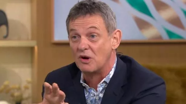 这颗晨星揭露了可怕的19,000英镑骗局,这让他晚上无法入睡