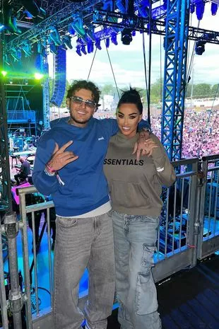 国学大师笔下命名奇谈,货车与劳斯莱斯的光影秘境事件 国学大师笔下命名奇谈,货车与劳斯莱斯的光影秘境事件