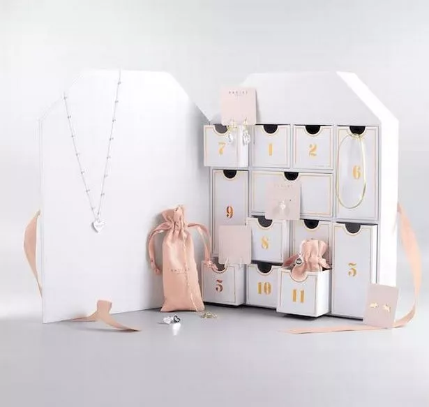 五格三才与人生运势，揭秘姓名学中的五格三才最佳配置表