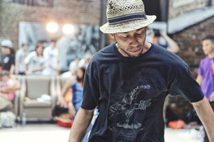 双星闪耀，为双胞胎男孩挑选完美名字的艺术