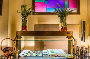 打造高雅有内涵的店铺,创意店名的艺术与策略